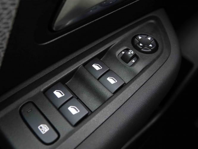 CITROEN_CITROEN_C4_2550584_20.jpg CITROEN_CITROEN_C4_2550584_20.jpg