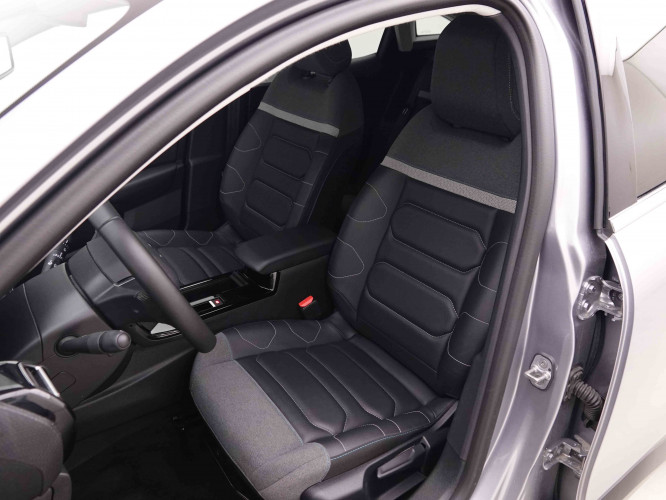 CITROEN_CITROEN_C4_2550938_6.jpg CITROEN_CITROEN_C4_2550938_6.jpg