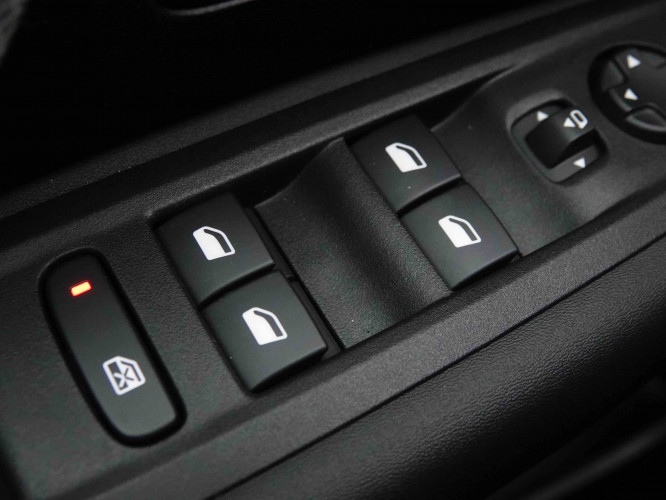 CITROEN_CITROEN_C4_2652038_20.jpg CITROEN_CITROEN_C4_2652038_20.jpg