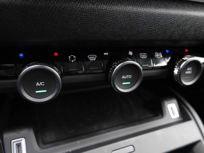 CITROEN_CITROEN_C4_2652045_13.jpg CITROEN_CITROEN_C4_2652045_13.jpg