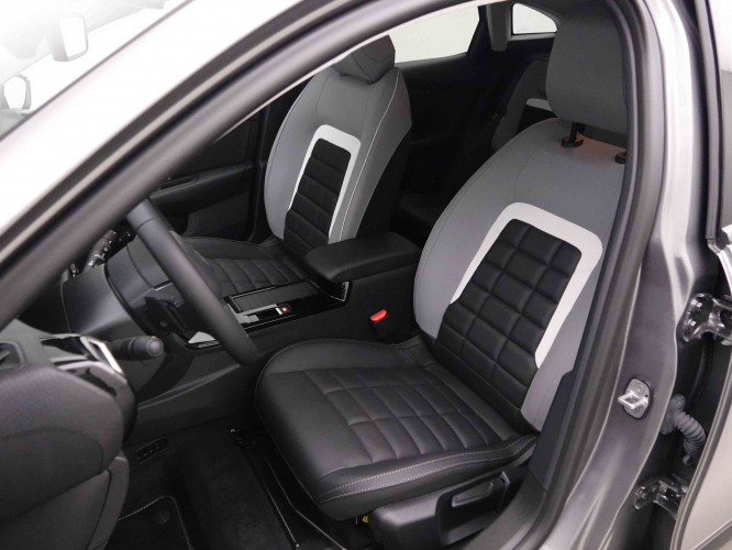 CITROEN_CITROEN_C4_2652045_6.jpg CITROEN_CITROEN_C4_2652045_6.jpg