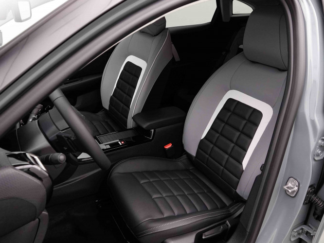CITROEN_CITROEN_C4_2653164_6.jpg CITROEN_CITROEN_C4_2653164_6.jpg
