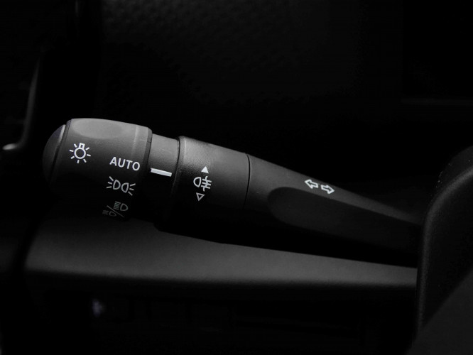 CITROEN_CITROEN_C4_2653168_16.jpg CITROEN_CITROEN_C4_2653168_16.jpg