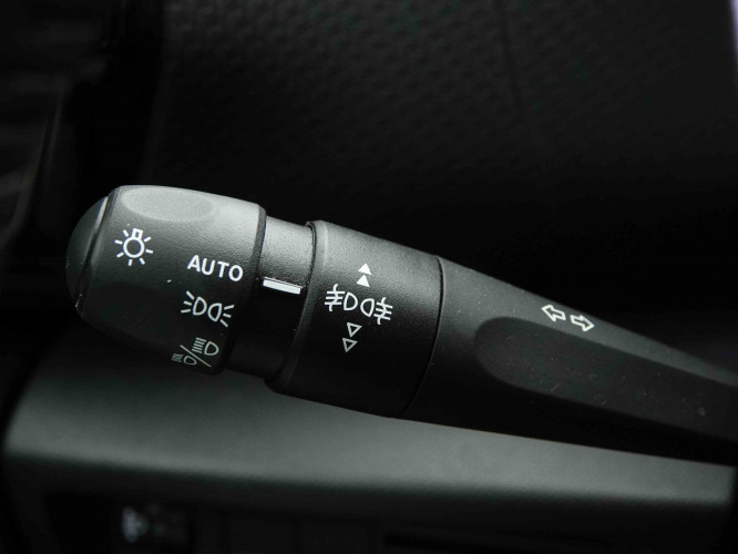 CITROEN_CITROEN_C4_2654365_18.jpg CITROEN_CITROEN_C4_2654365_18.jpg