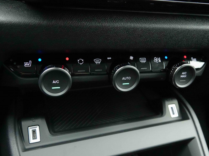 CITROEN_CITROEN_C4_2654471_14.jpg CITROEN_CITROEN_C4_2654471_14.jpg