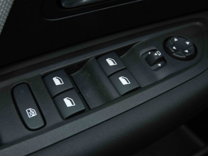 CITROEN_CITROEN_C4_2654664_19.jpg CITROEN_CITROEN_C4_2654664_19.jpg