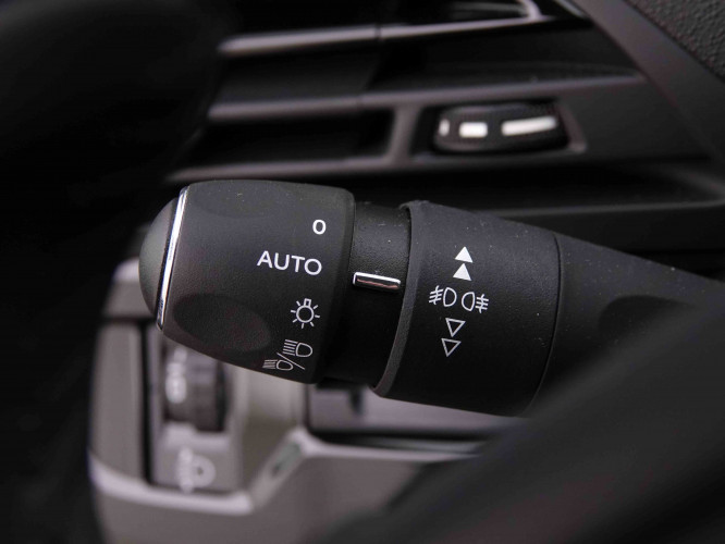 CITROEN_CITROEN_GRANDC4SPA_2547922_16.jpg