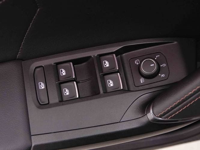 CUPRA_CUPRA_LEON_2548127_23.jpg