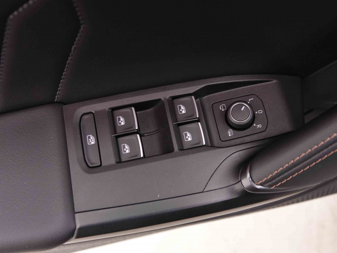 CUPRA_CUPRA_LEON_2548314_18.jpg