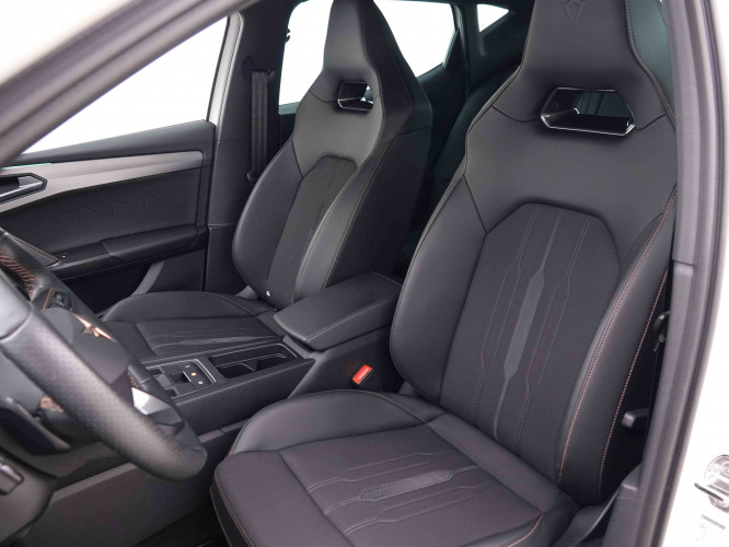 CUPRA_CUPRA_LEON_2548314_6.jpg