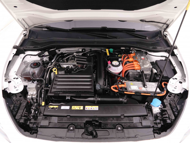 CUPRA_CUPRA_LEON_2548330_24.jpg