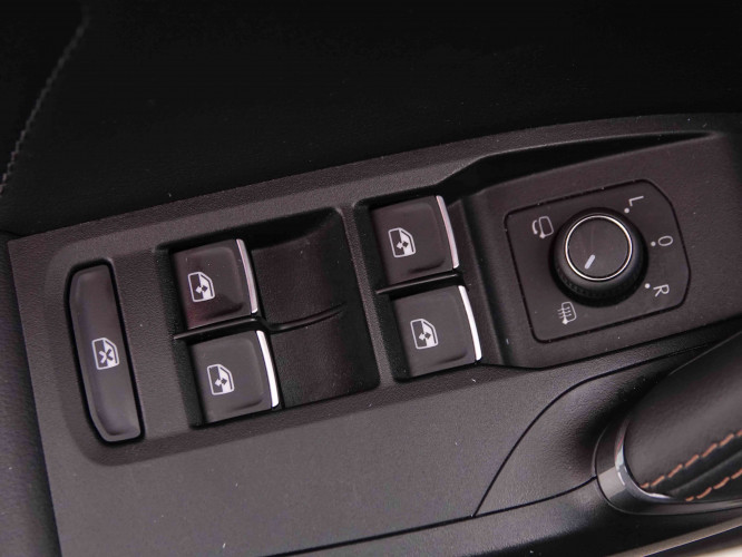 CUPRA_CUPRA_LEON_2548538_19.jpg