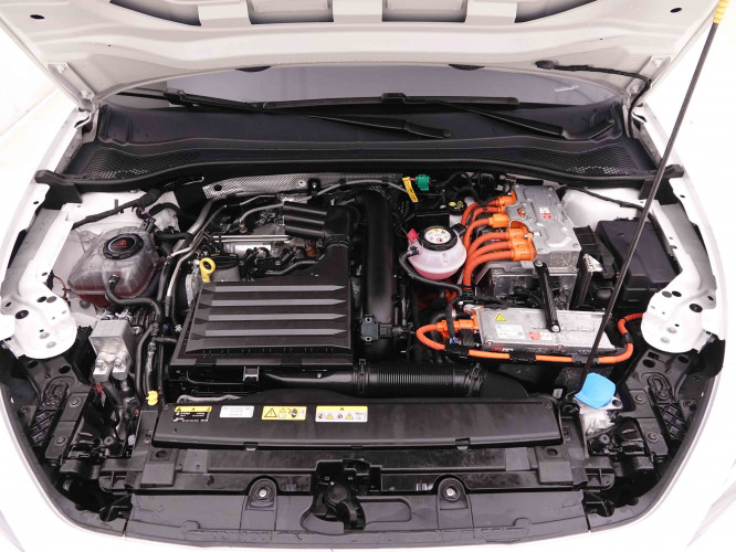 CUPRA_CUPRA_LEON_2548538_22.jpg