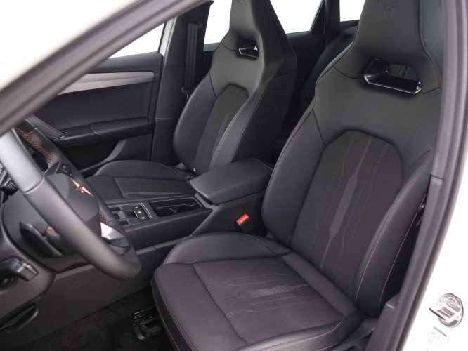 CUPRA_CUPRA_LEON_2548538_6.jpg