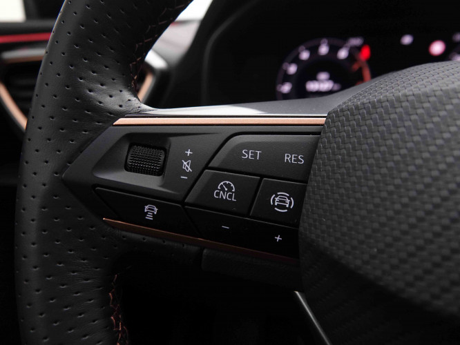 CUPRA_CUPRA_LEON_2551490_18.jpg CUPRA_CUPRA_LEON_2551490_18.jpg