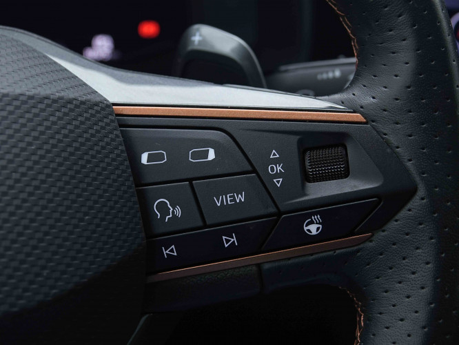 CUPRA_CUPRA_LEON_2655208_18.jpg