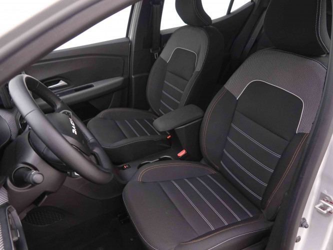 DACIA_DACIA_SANDERO_2547382_6.jpg