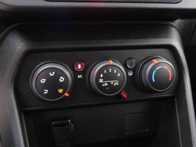 DACIA_DACIA_SANDERO_2548580_9.jpg