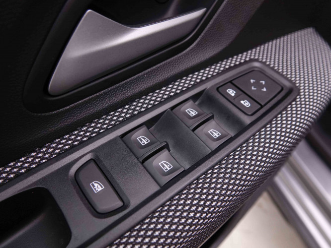 DACIA_DACIA_SANDERO_2548747_18.jpg