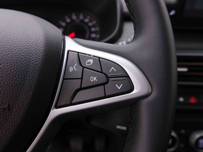 DACIA_DACIA_SANDERO_2549315_17.jpg