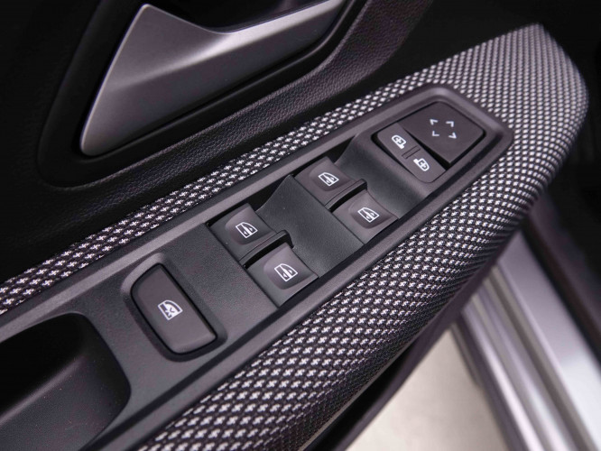 DACIA_DACIA_SANDERO_2549315_18.jpg