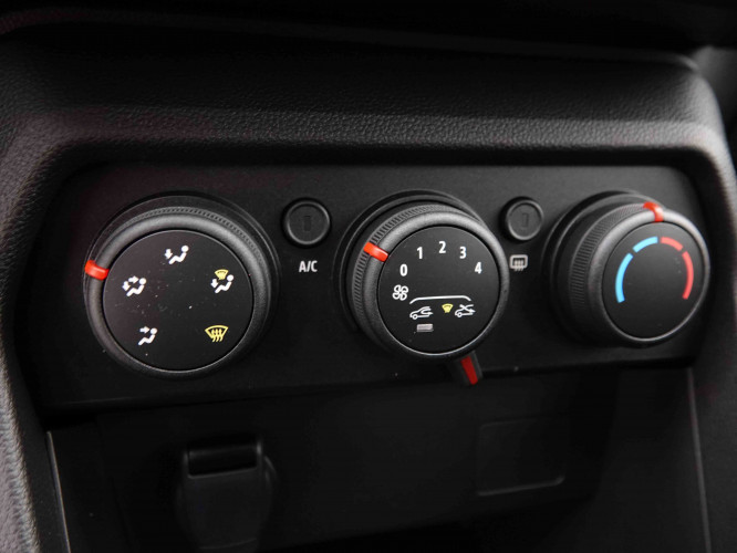 DACIA_DACIA_SANDERO_2652871_12.jpg