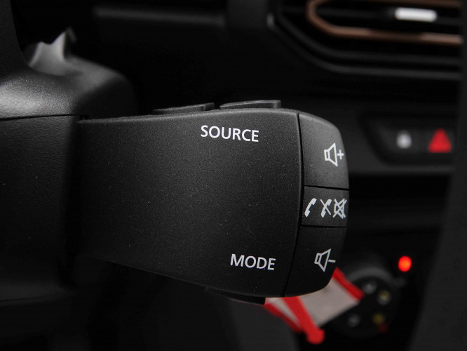DACIA_DACIA_SANDERO_2652875_16.jpg
