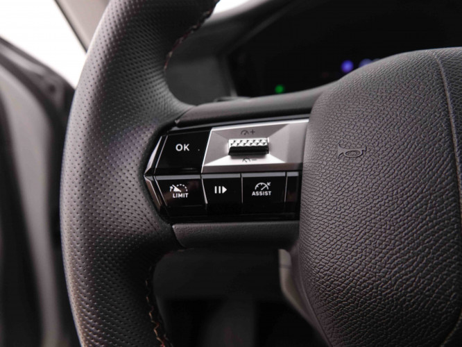 DS_DS_DS4_2550413_17.jpg DS_DS_DS4_2550413_17.jpg