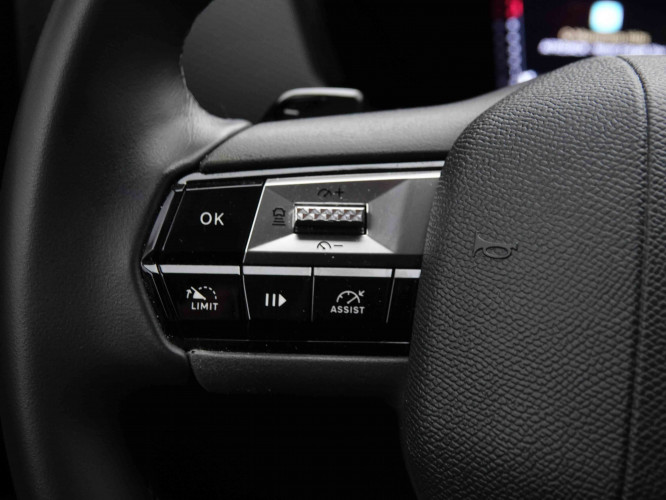 DS_DS_DS4_2652300_18.jpg DS_DS_DS4_2652300_18.jpg