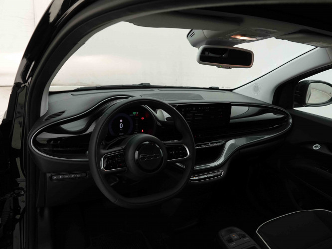 FIAT_FIAT_500C_2653940_7.jpg