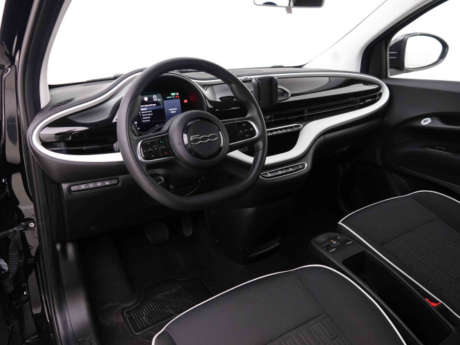 FIAT_FIAT_500E_2547209_34.jpg