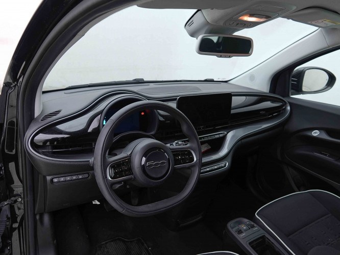 FIAT_FIAT_500E_2654269_7.jpg FIAT_FIAT_500E_2654269_7.jpg
