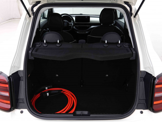 FIAT_FIAT_500E_2654273_5.jpg