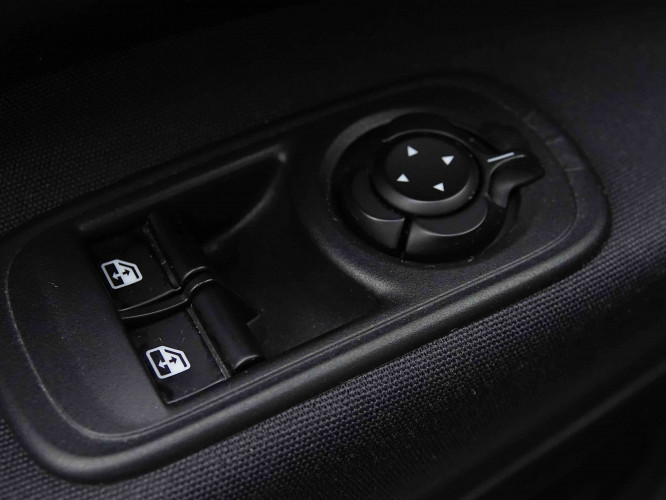 FIAT_FIAT_500E_2654278_21.jpg FIAT_FIAT_500E_2654278_21.jpg