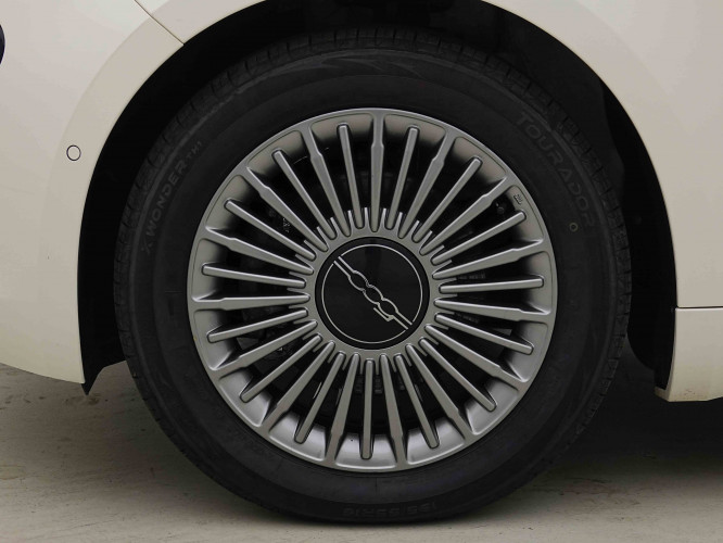 FIAT_FIAT_500E_2654278_22.jpg FIAT_FIAT_500E_2654278_22.jpg