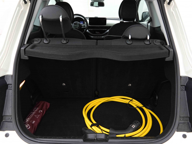 FIAT_FIAT_500E_2654278_5.jpg FIAT_FIAT_500E_2654278_5.jpg