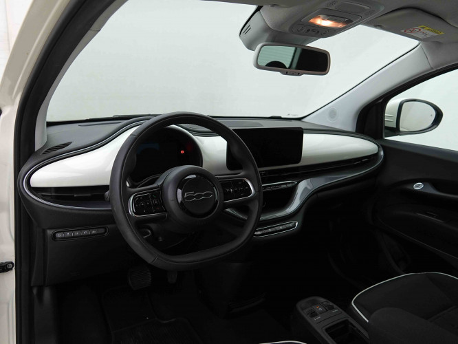 FIAT_FIAT_500E_2654278_7.jpg FIAT_FIAT_500E_2654278_7.jpg