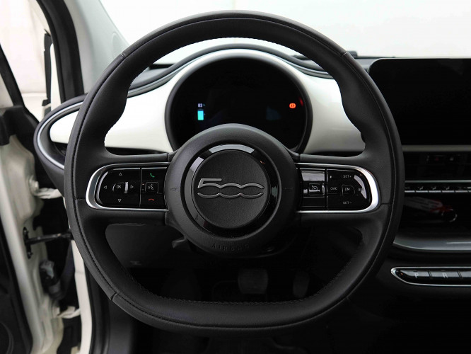 FIAT_FIAT_500E_2654278_8.jpg FIAT_FIAT_500E_2654278_8.jpg