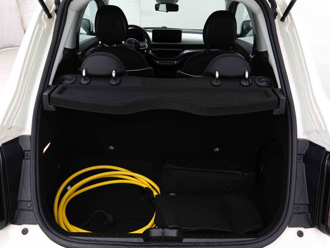 FIAT_FIAT_500E_2655007_5.jpg