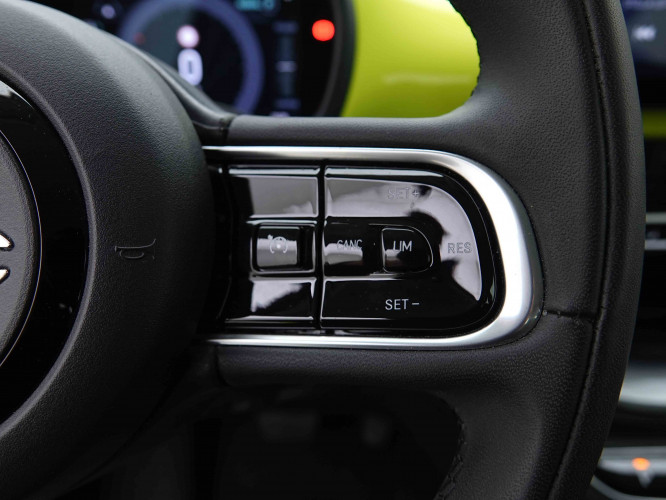 FIAT_FIAT_500E_2655013_17.jpg