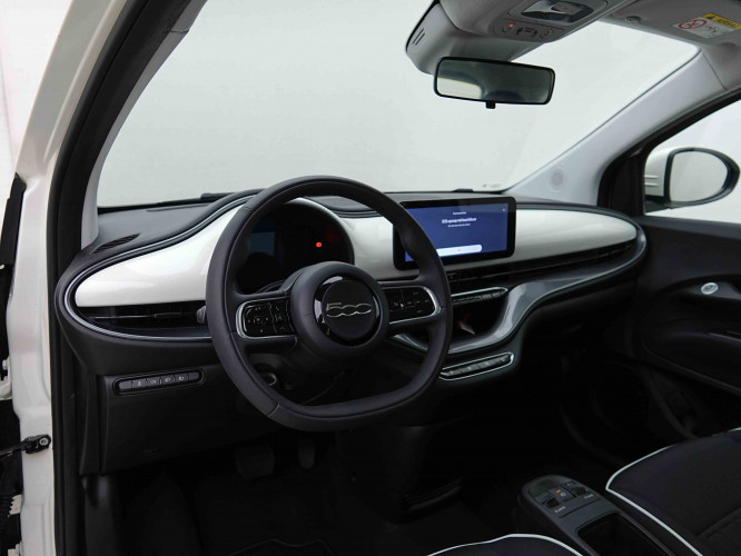 FIAT_FIAT_500E_2655019_7.jpg FIAT_FIAT_500E_2655019_7.jpg