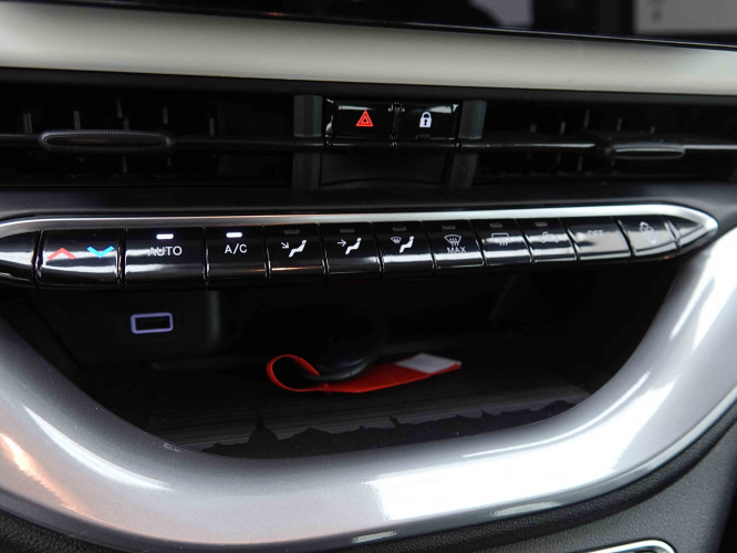 FIAT_FIAT_500E_2655023_12.jpg