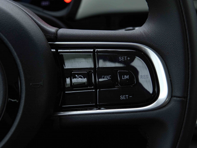 FIAT_FIAT_500E_2655024_18.jpg FIAT_FIAT_500E_2655024_18.jpg