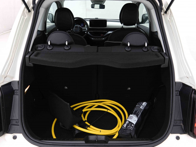 FIAT_FIAT_500E_2655039_5.jpg FIAT_FIAT_500E_2655039_5.jpg