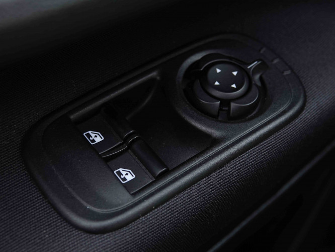 FIAT_FIAT_500E_2655040_20.jpg
