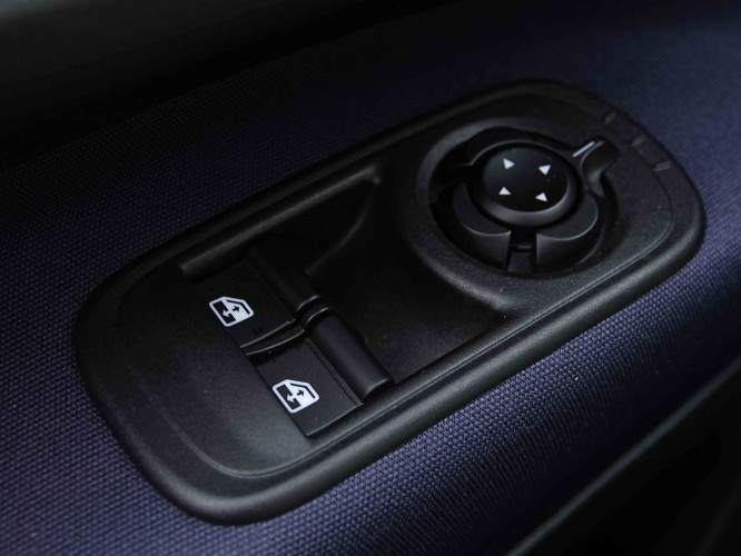 FIAT_FIAT_500E_2655513_21.jpg
