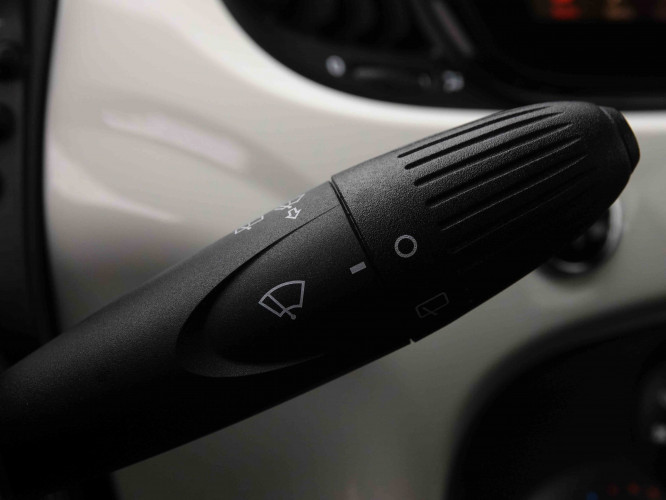 FIAT_FIAT_500_2550186_13.jpg FIAT_FIAT_500_2550186_13.jpg