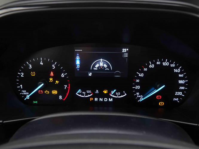 FORD_FORD_FOCUS_2549438_15.jpg