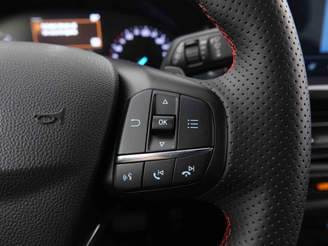 FORD_FORD_FOCUS_2549438_19.jpg