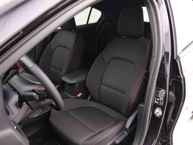 FORD_FORD_FOCUS_2549438_6.jpg